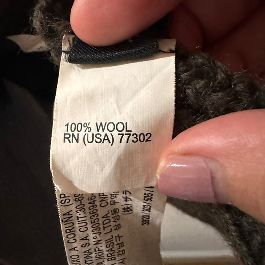 Zara 100% wool collard scarf one size