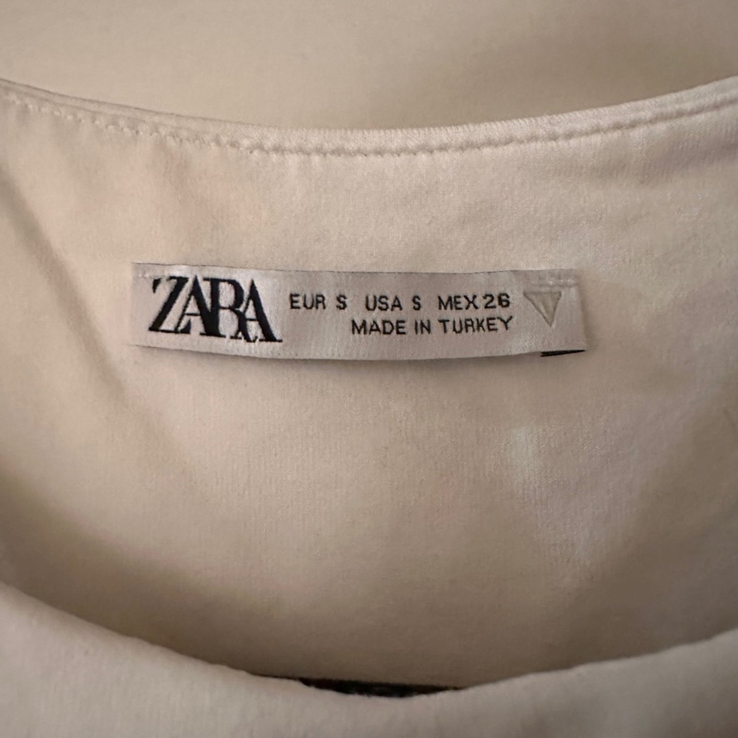 🍷Zara white tank bodysuit size small