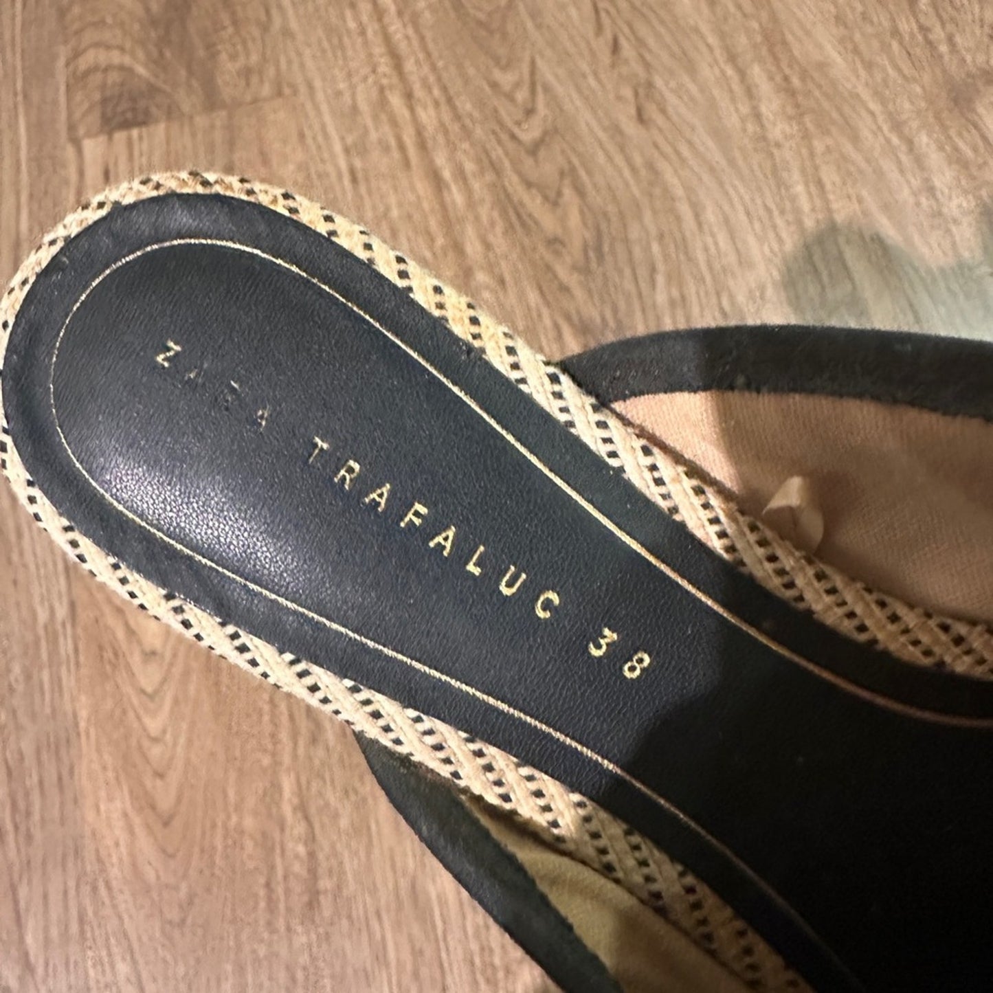 Zara Black and cream woven mule sides size 38