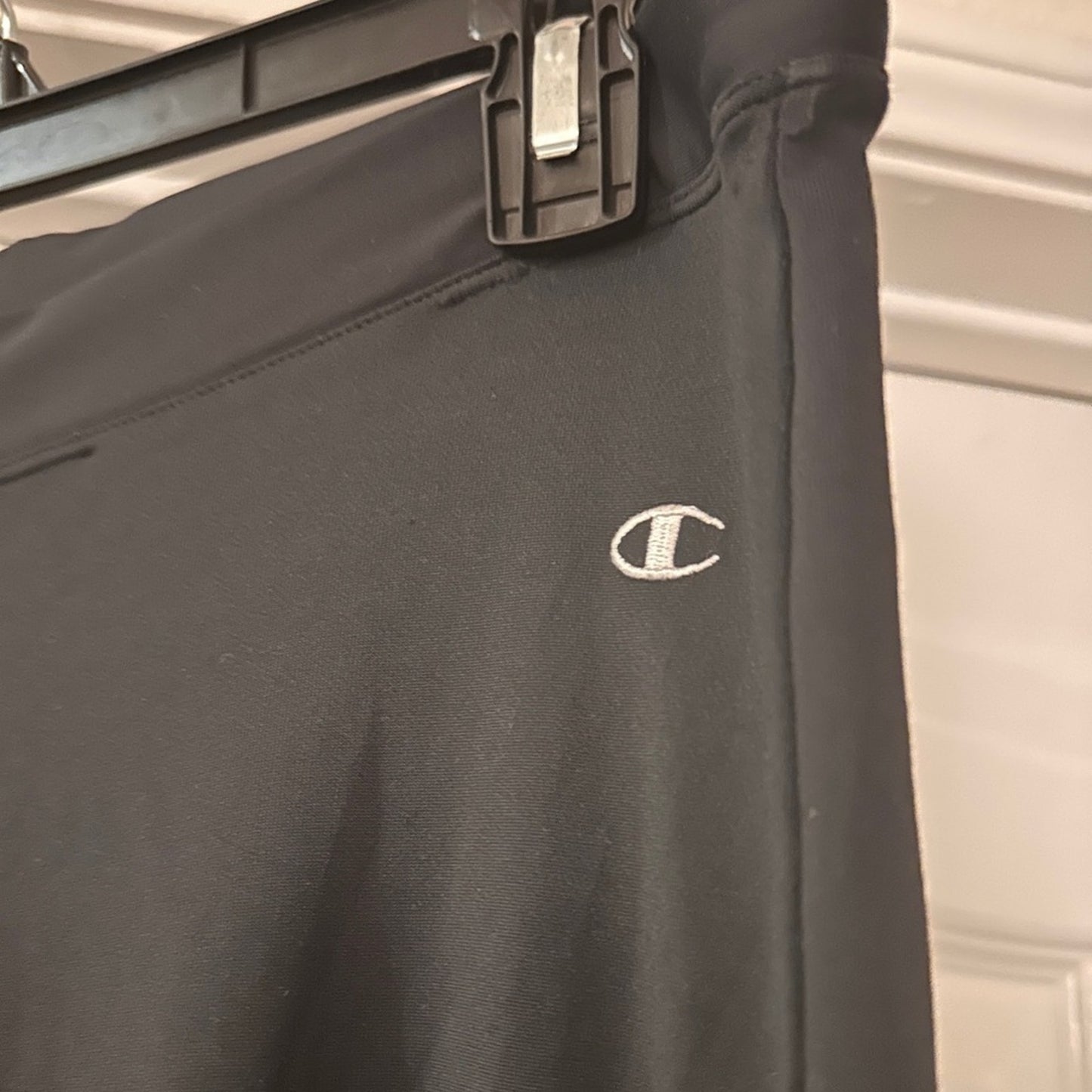 🍷Champion black leggings