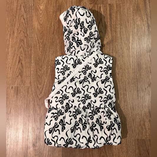 NWOT Nicole Miller New York white and black bow tie hooded puffer vest size 6