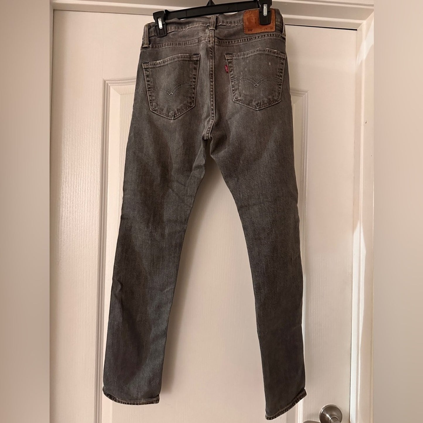 Levi’s 510 dark grey distressed skinny jeans 28/30