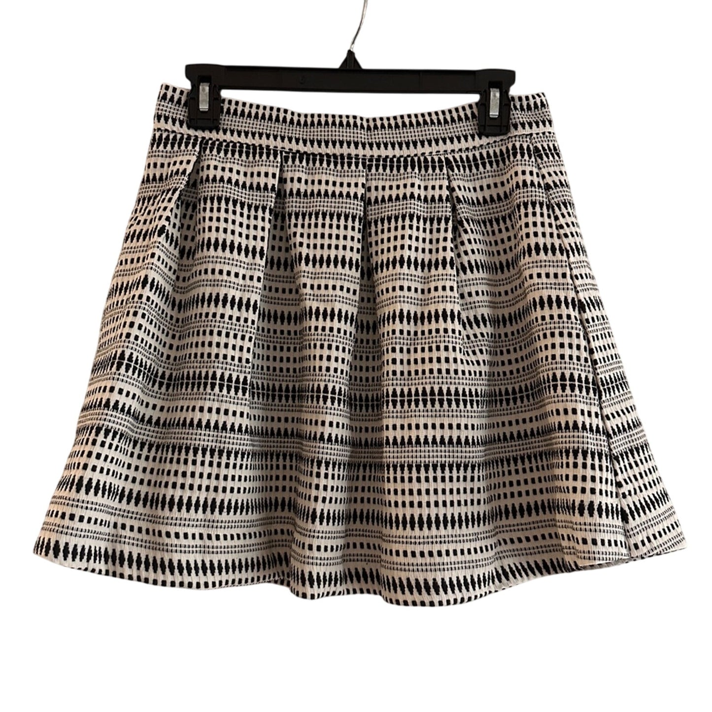 Freestyle Revolution black and white aline skirt size small