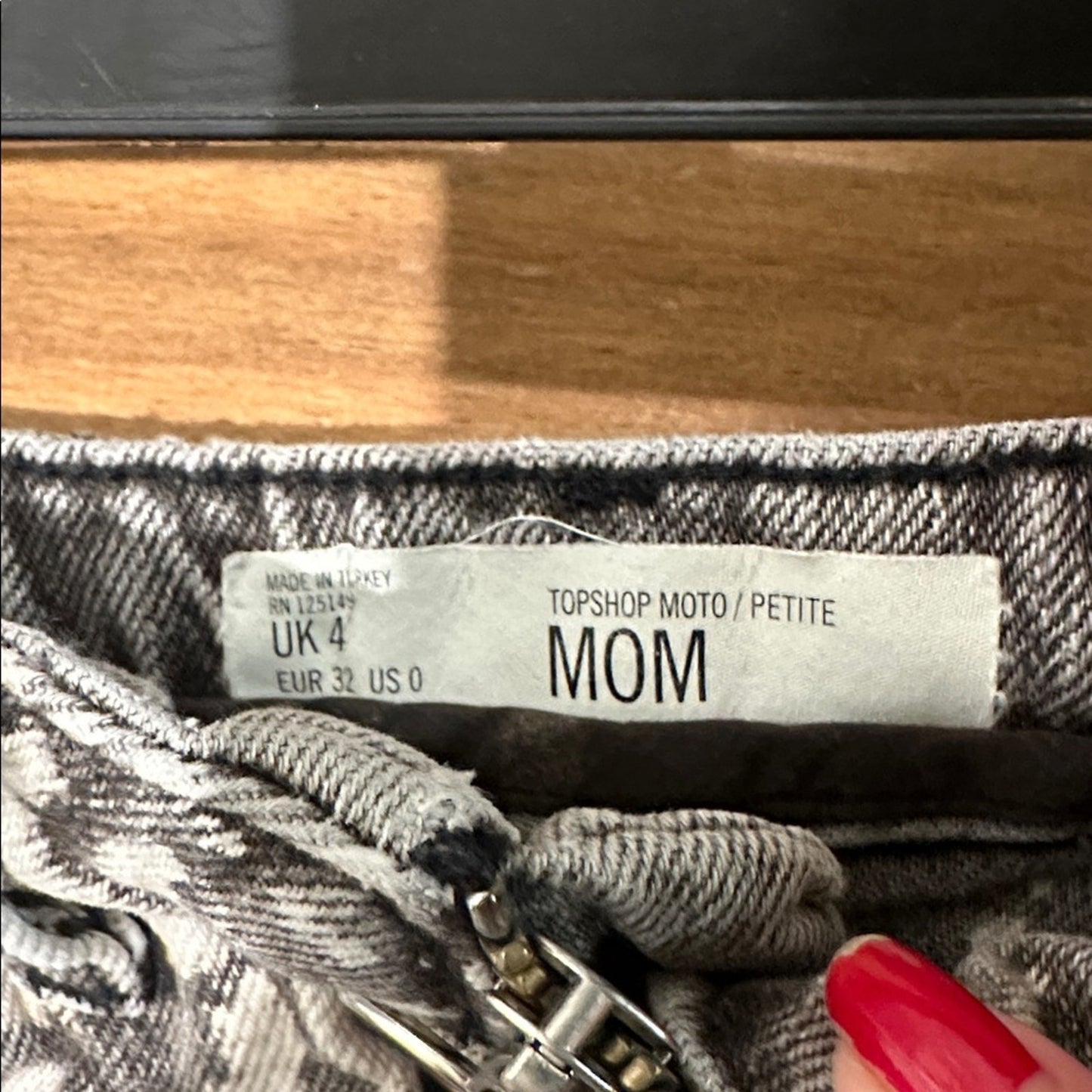 Topshop grey acid splatter distressed denim shorts size 0