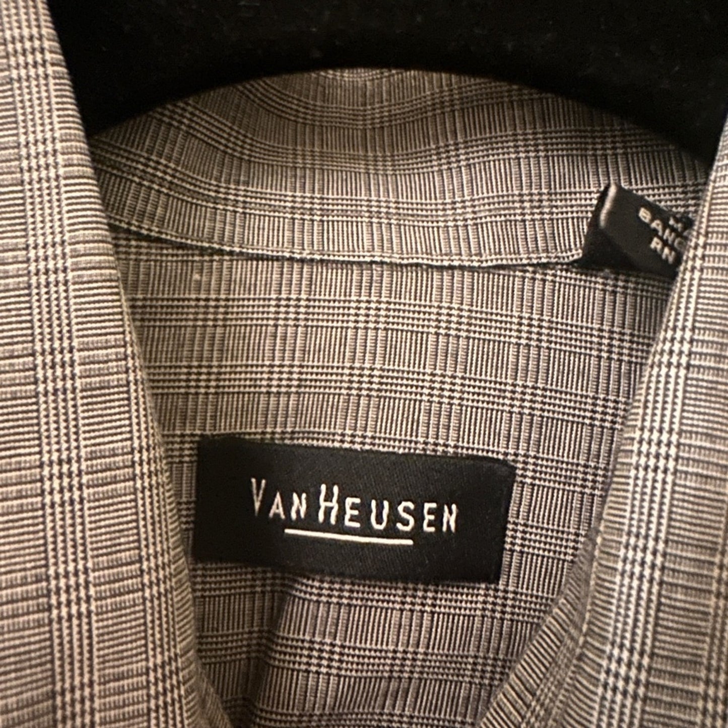 Van Heusen wrinkle free grey button up shirt size small