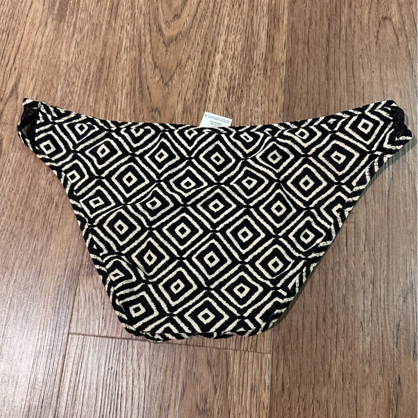 🍷Mossimo supply co black and cream print swimsuit bottoms size small