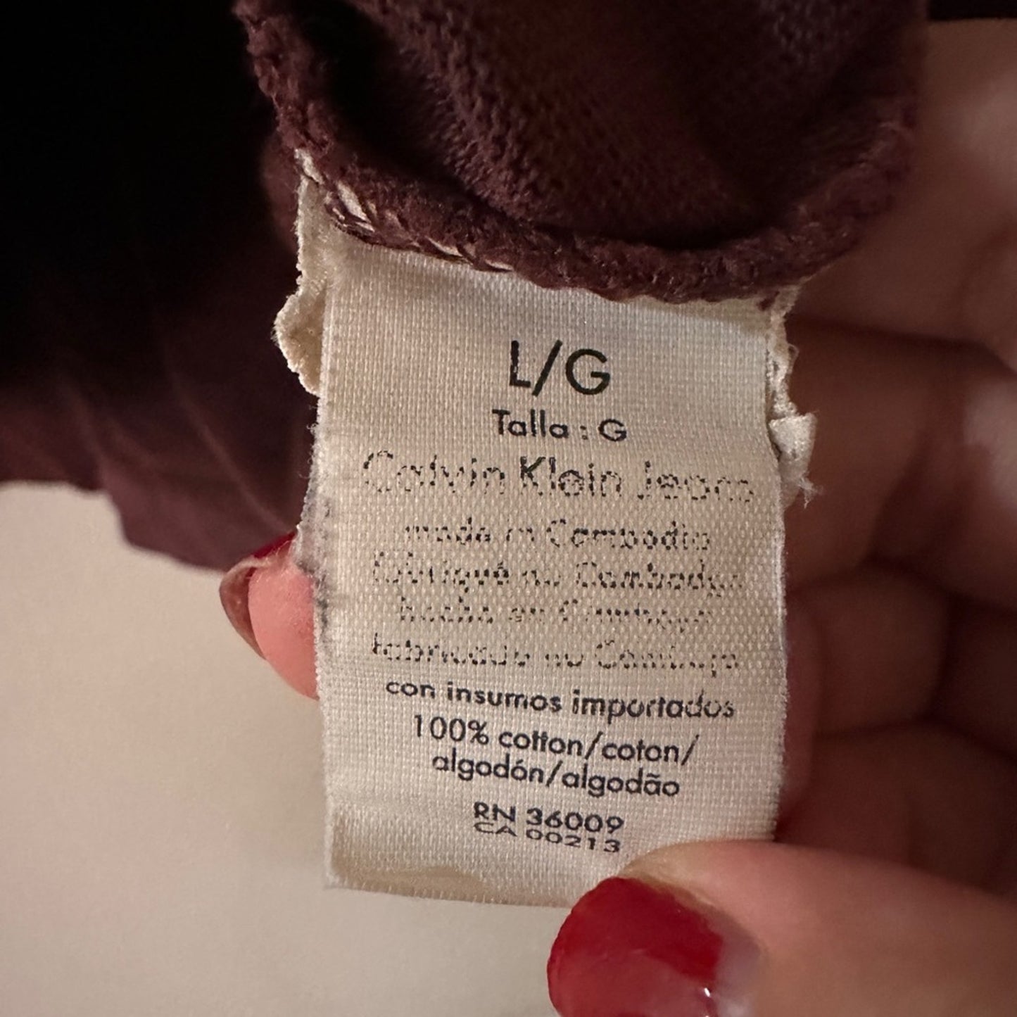 Calvin Klein maroon long sleeve tee size large