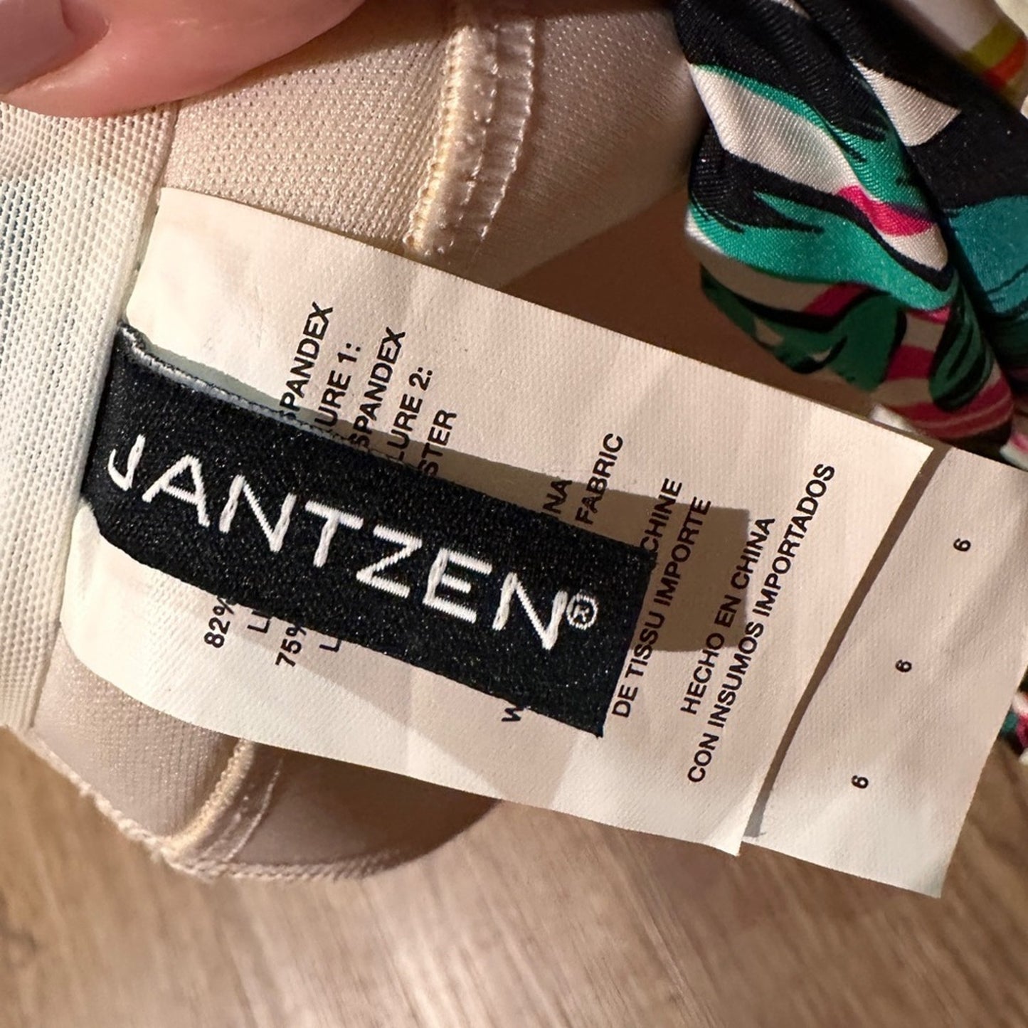 Janzen tropical print bathing suit top size 6