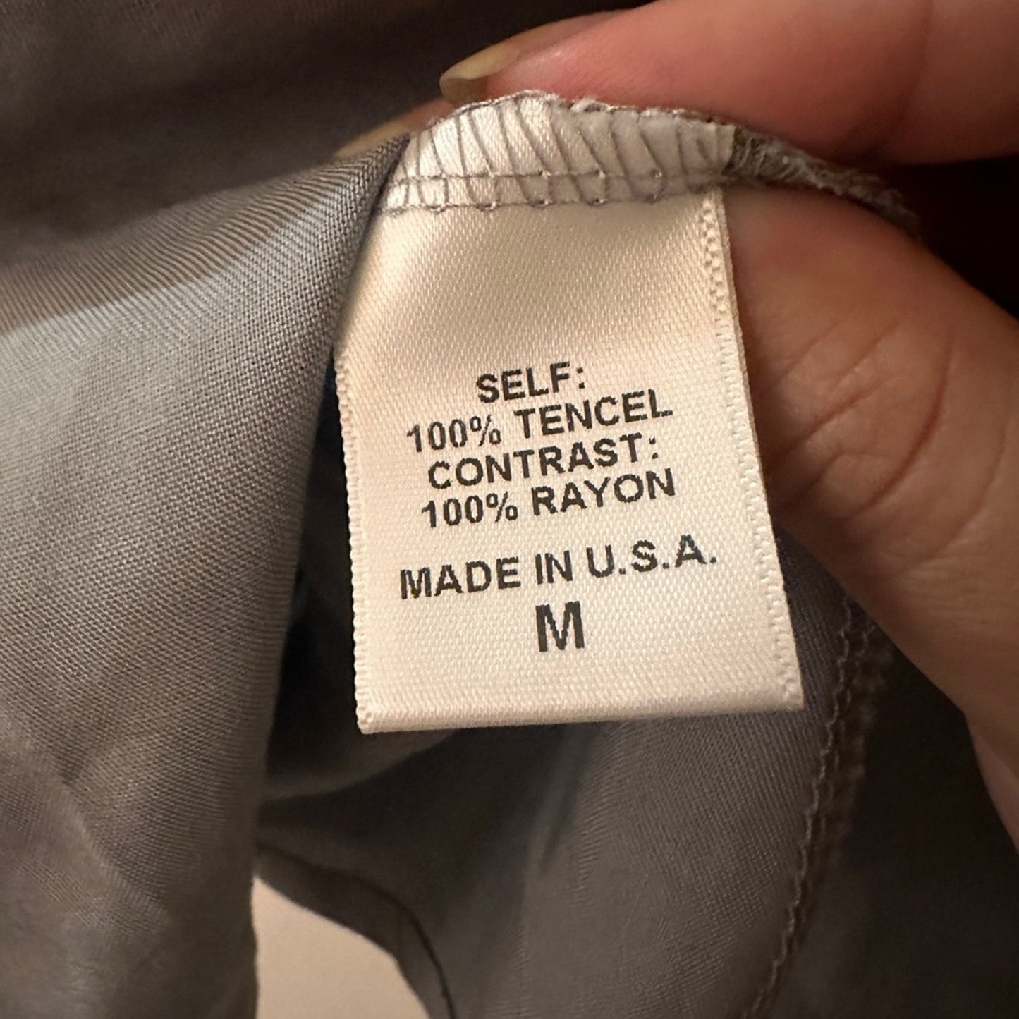 🍷H.I.P. Gray Tencel / Rayon short sleeve tee size medium