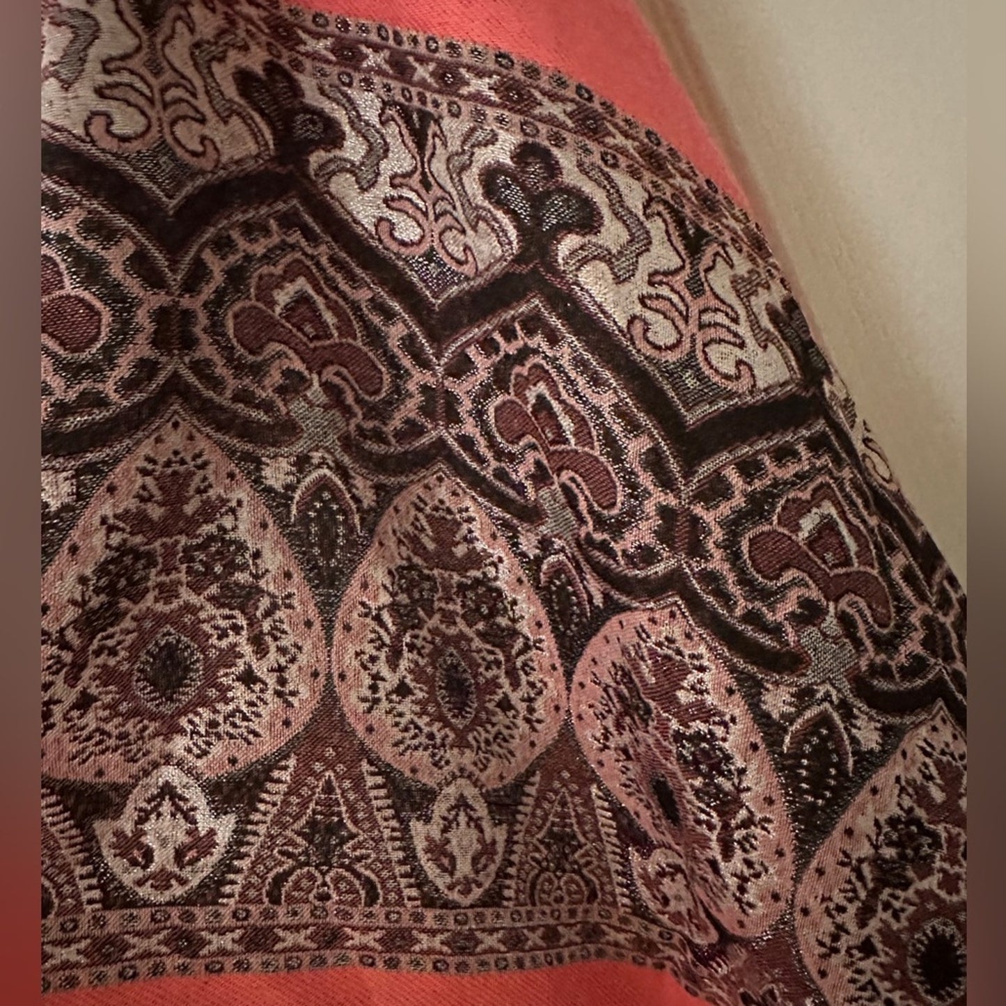 Pink woven pashmina scarf