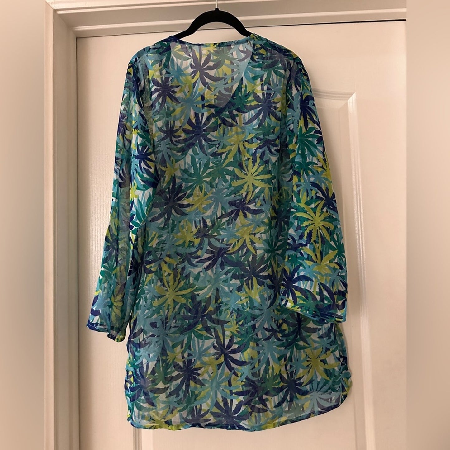 NWT totally hot things poolside tunic