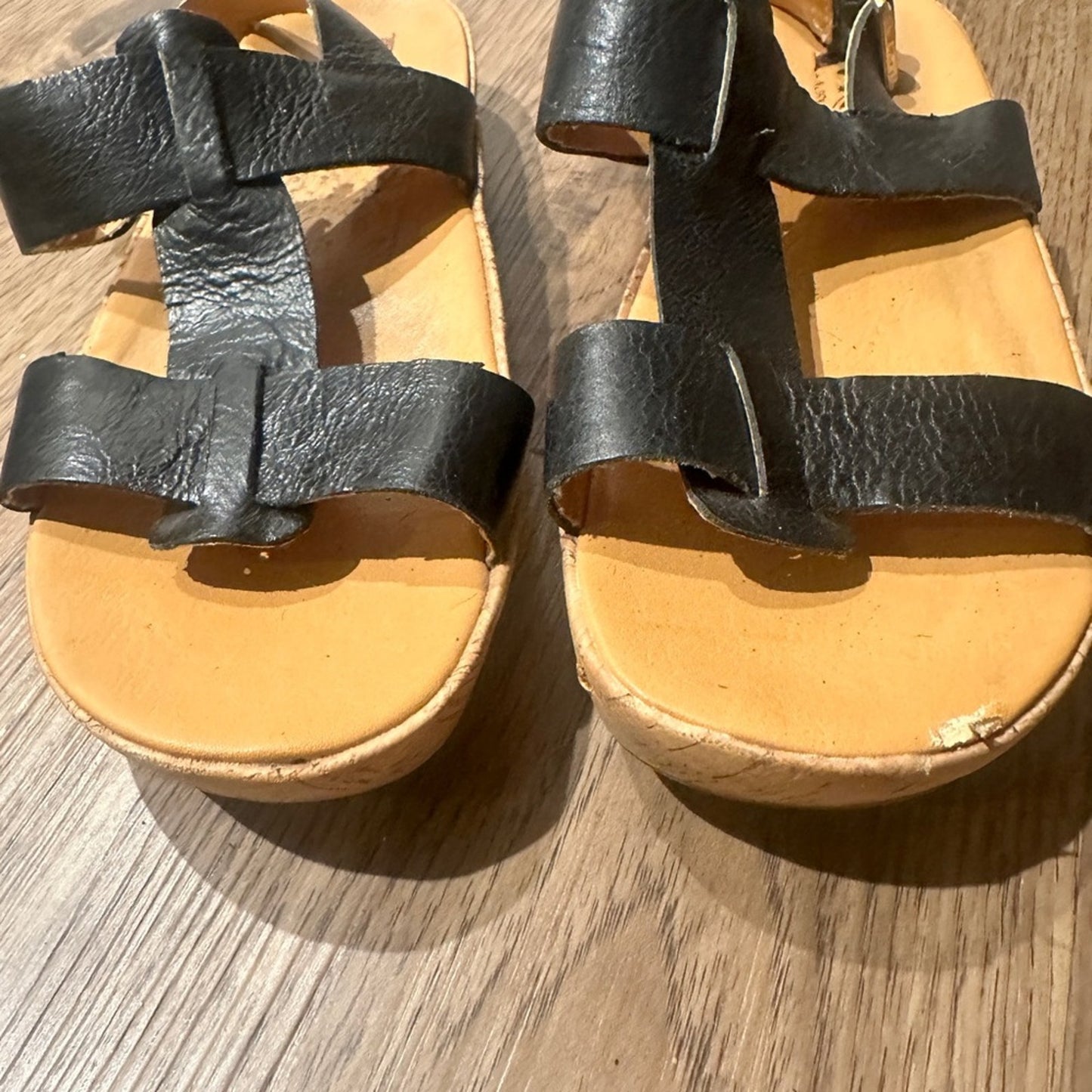 🍷Korks black leather heel strap kork sandals size 7