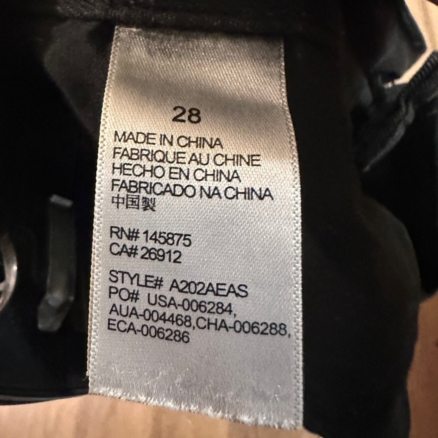 Amuse society back denim shorts size 28