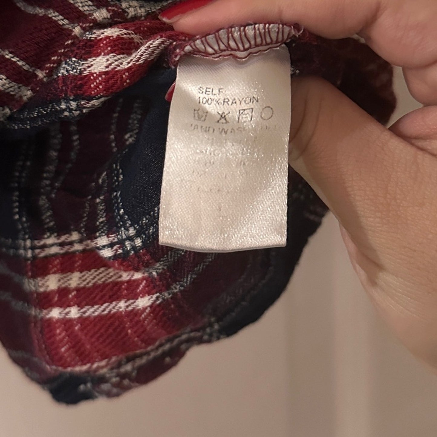 Love + Harmony red navy and white plum flannel blouse size large