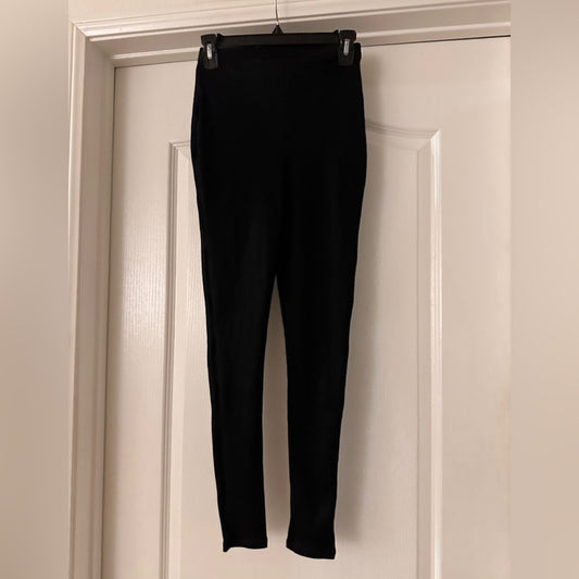 NWT Prettylittlething black ribbed knit cut out leggings size 10