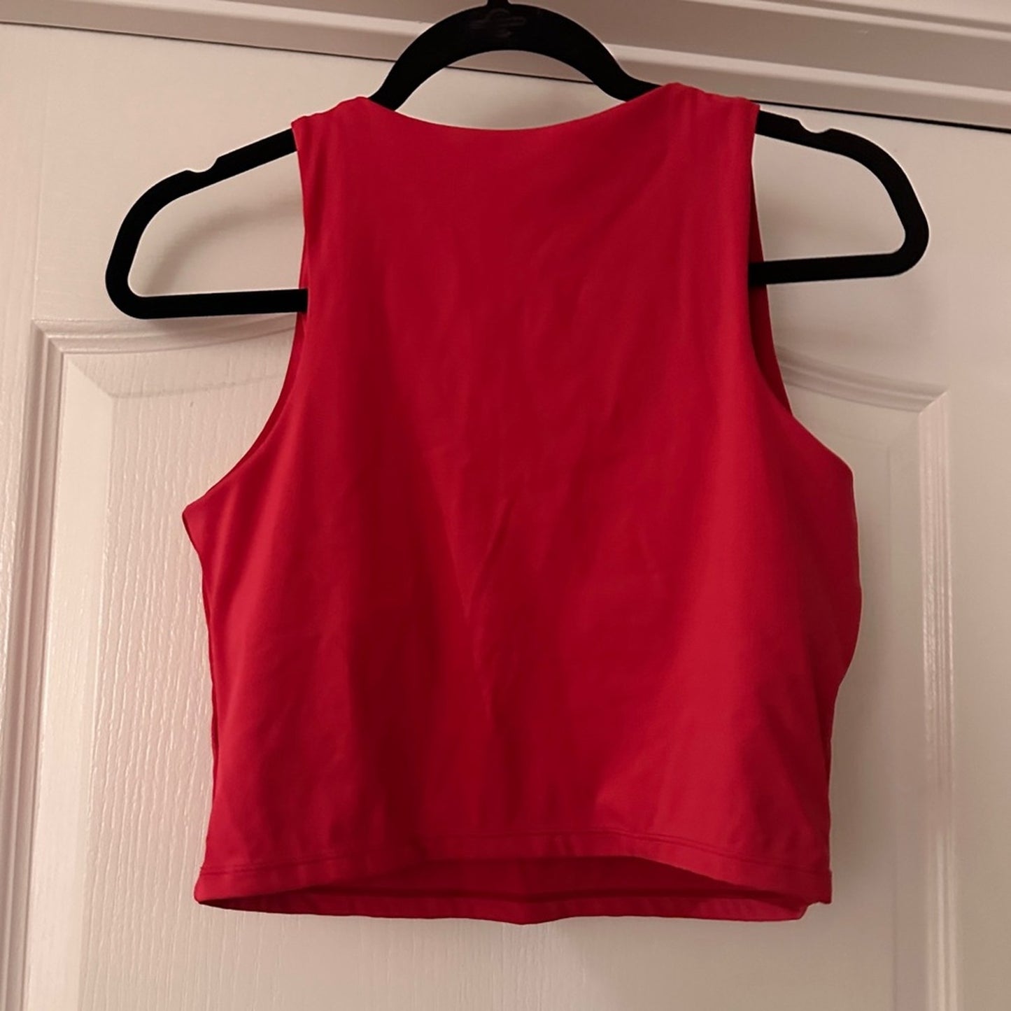 🍷Oalka hot pink activewear tank size large