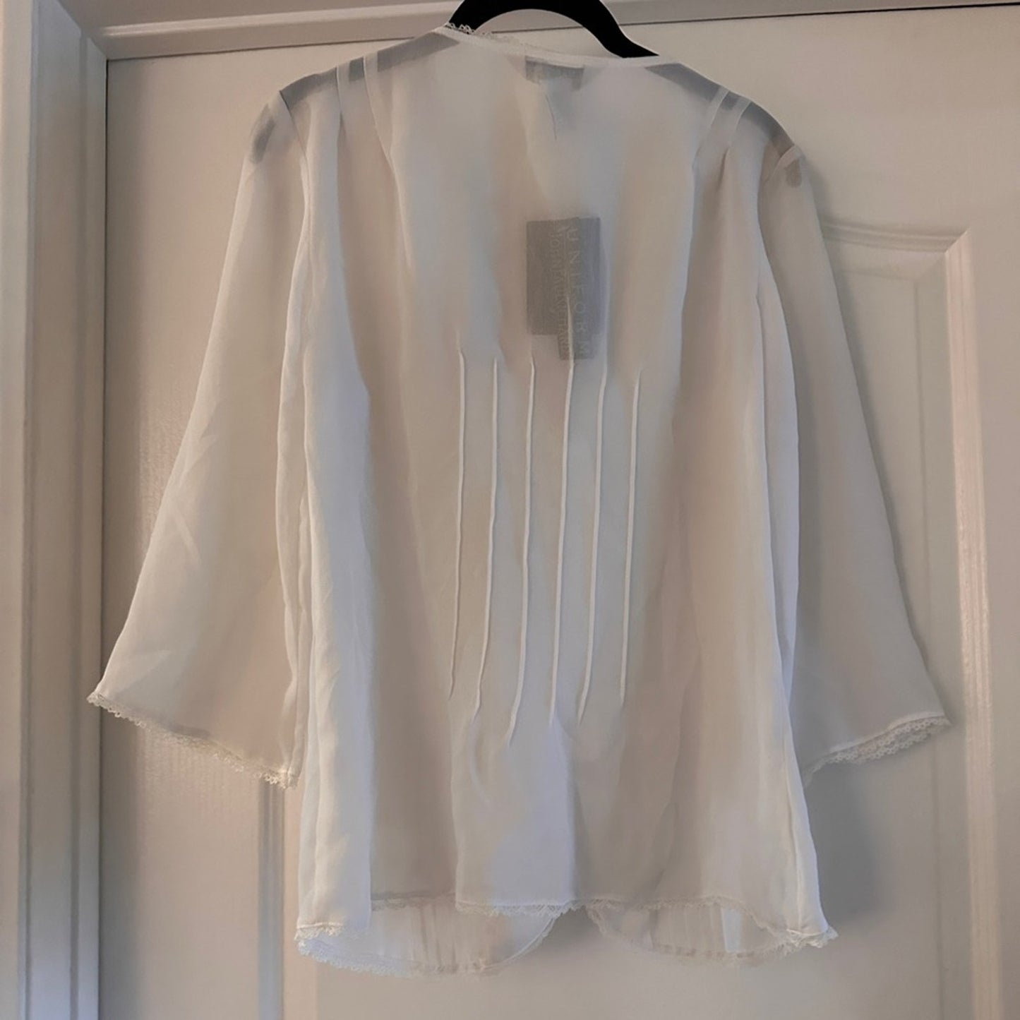 NWT Uniform John Paul Richard white blouse size medium