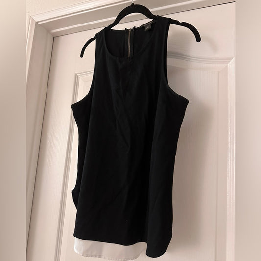 Banana Republic black and white tank Boise size medium