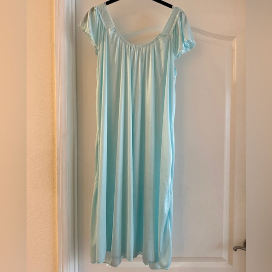 Vintage Lati Fashion light blue satin chemise nightgown dress size medium