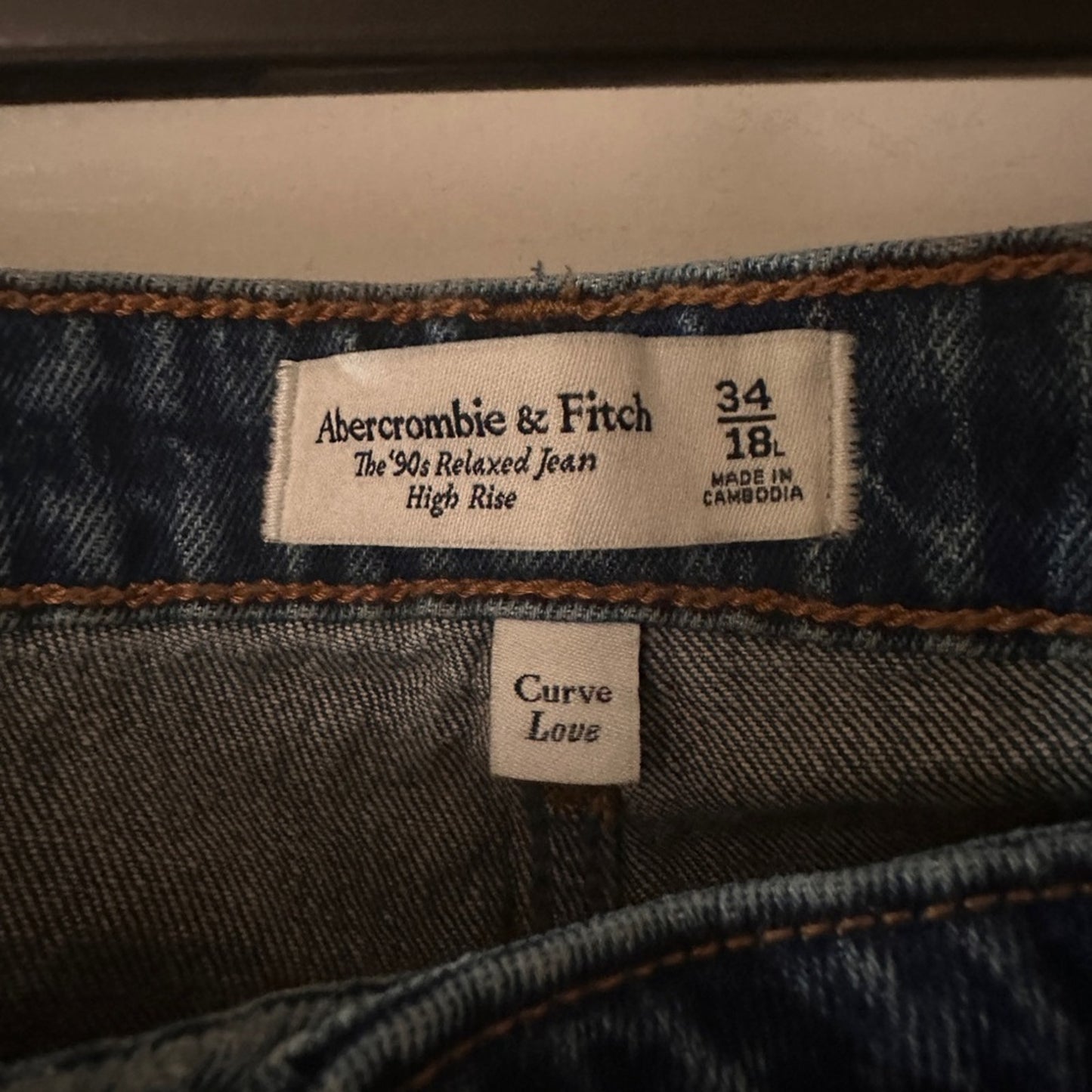 Abercrombie & Fitch the 90s relaxed high rise jeans size 34/18L