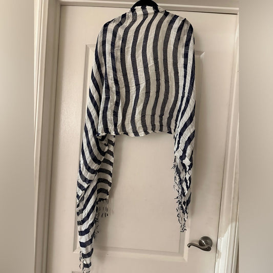 🍷INC internationally navy and white stripes lightweight scarf