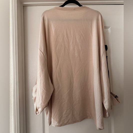 🍷Zara oversized tunic sweatshirt in cream size medium