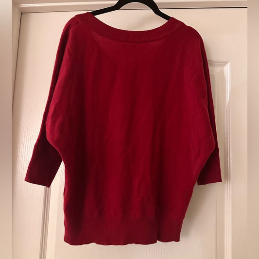 🍷Express 100% cashmere 3/4 length sweater size small