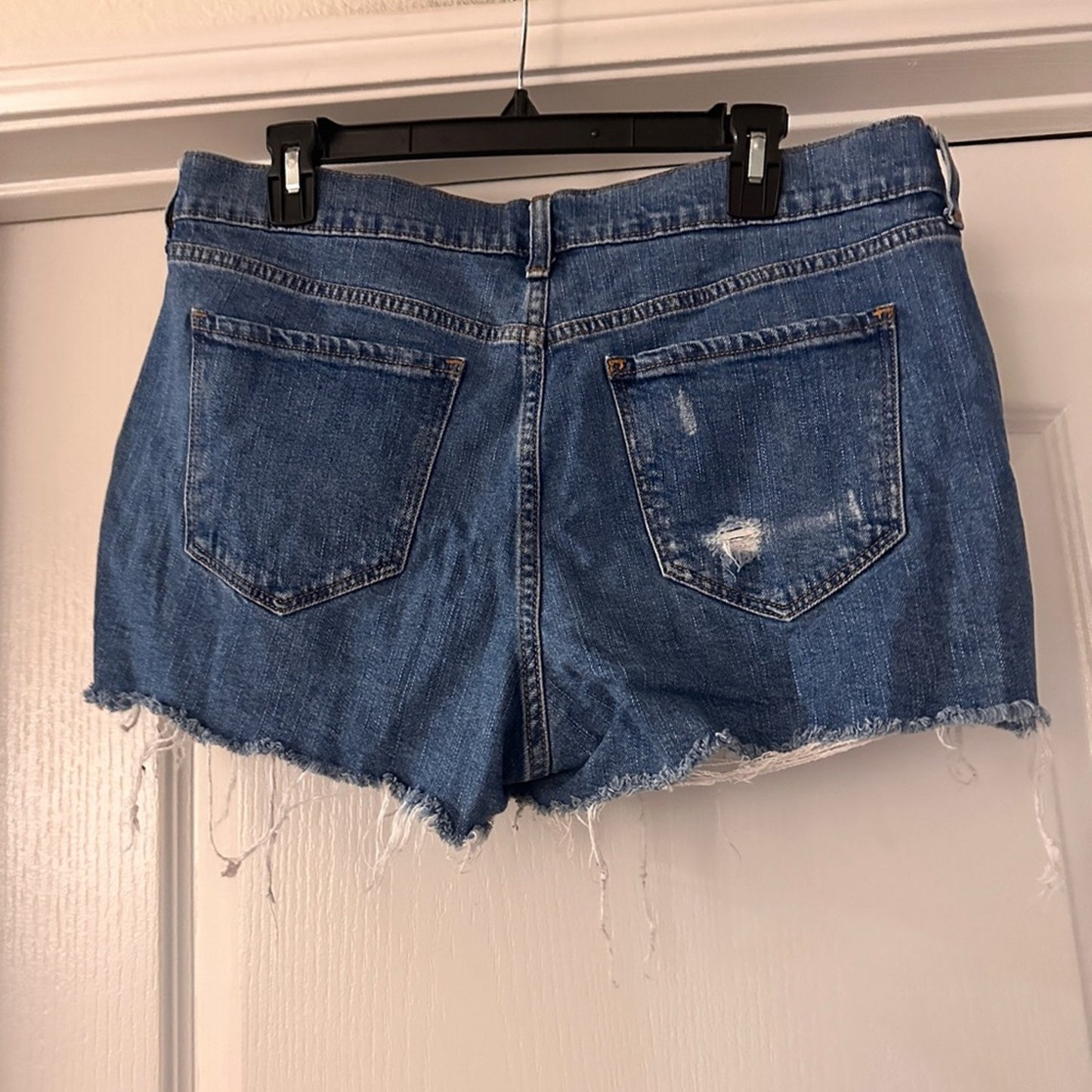 Old Navy Distressed denim shorts size 10