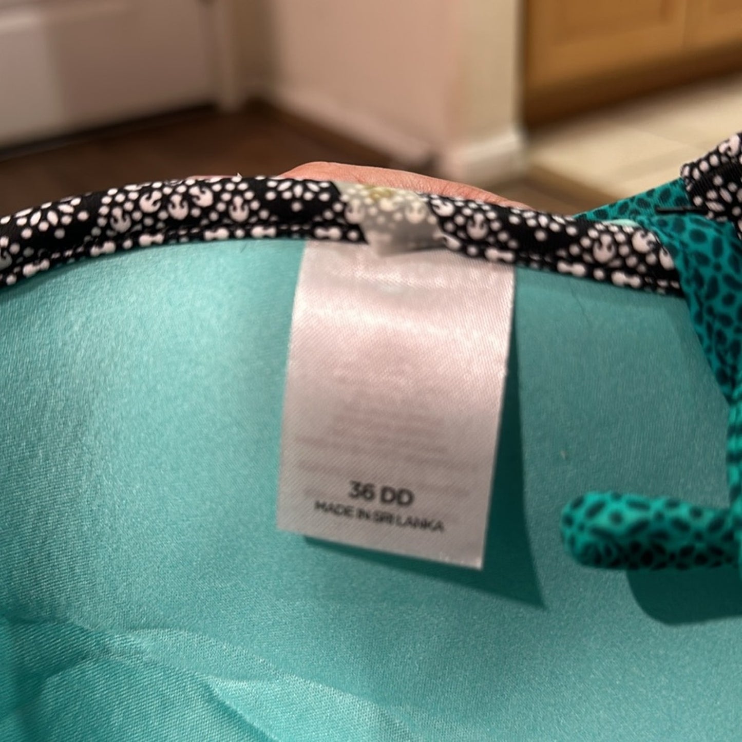 Shade and shore eclectic print top size 36 DD