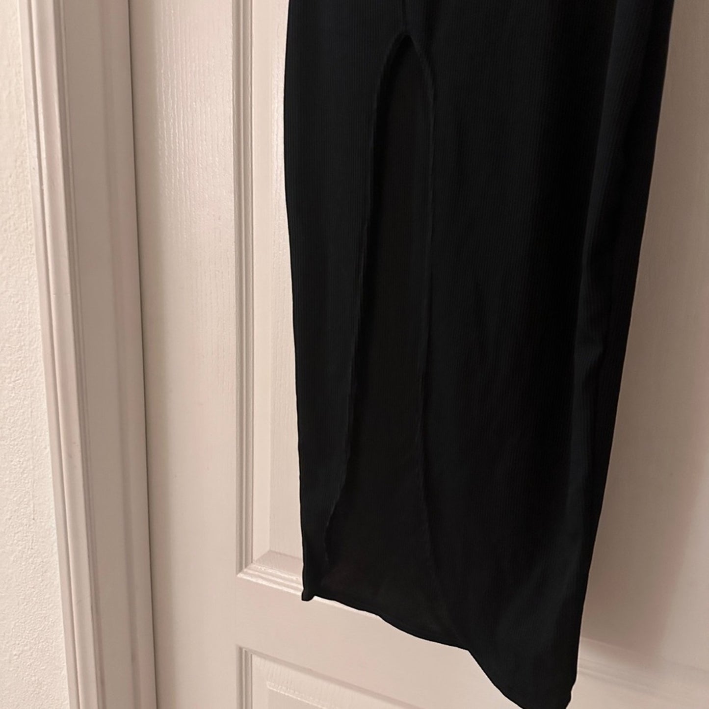 NWT prettylittlething black extreme slit cap sleeve midi dress size 6