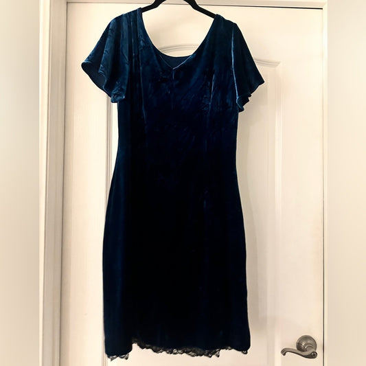 White  house black market dark turquoise velvet dress size medium
