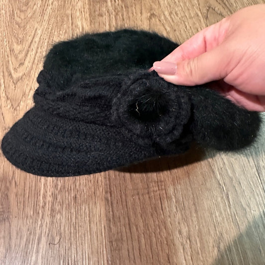 🍷Black fuzzy y2k style hat