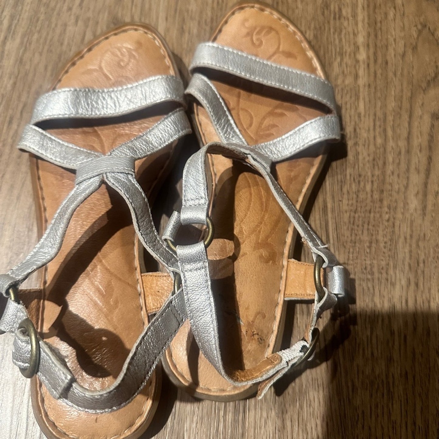 🍷Born silver and brown leather sandals size 7
