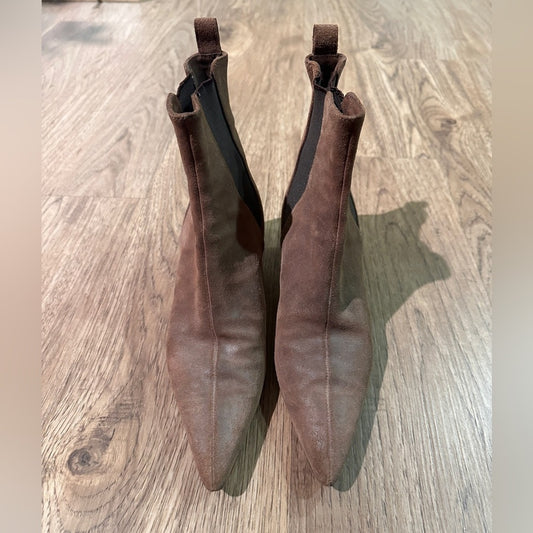 Lambertson Truex brown pointed toe ankle boots size 7.5