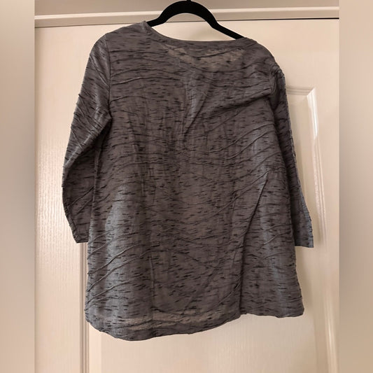 🍷Simply Vera , Vera Wang Heather grey textured tee size medium