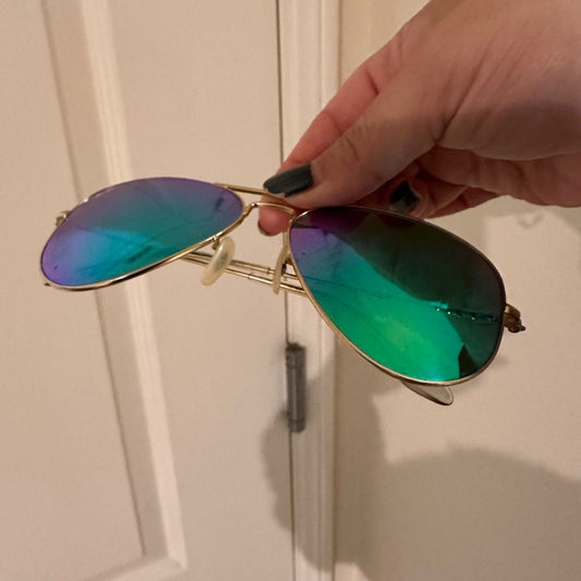 🍷Ray-Ban Aviator Sunglasses with Case
