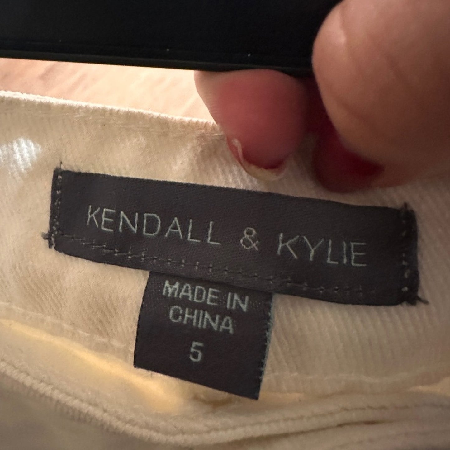 Kendall & Kylie super high rise white denim shorts size 5