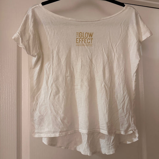 The Glow Effect white graphic tee size small