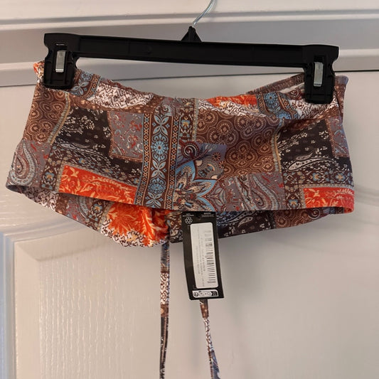 Prettylittlething beige paisley print ruched front cut out bandeau crop top 6