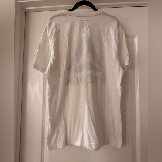 Reebok graphic tee size medium