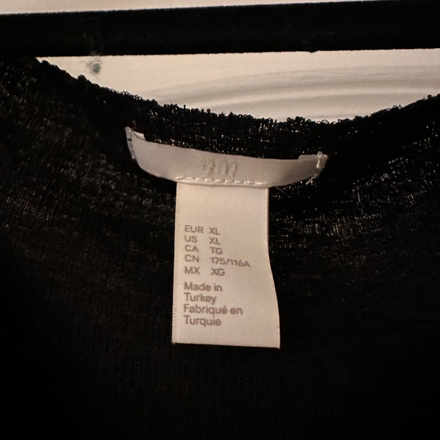 🍷H&M black chiffon blouse size XL