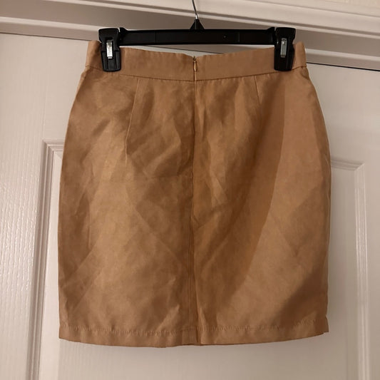 NWT Boohoo faux soft suede aline mini skirt size 2