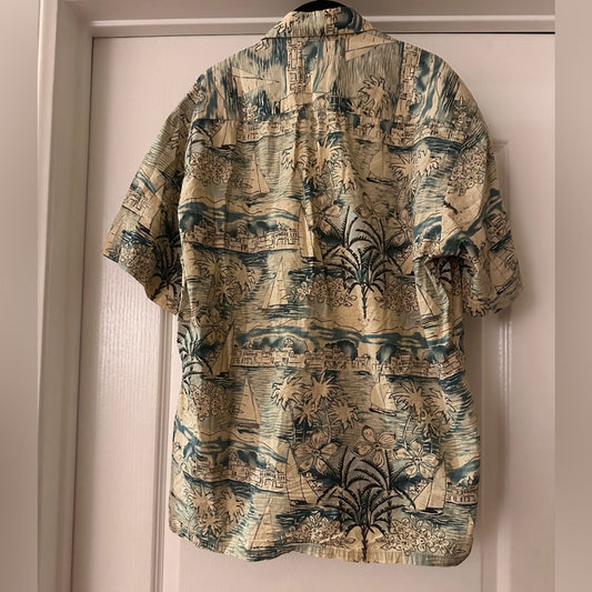 Campia Moda beige and green button up tee shirt size medium