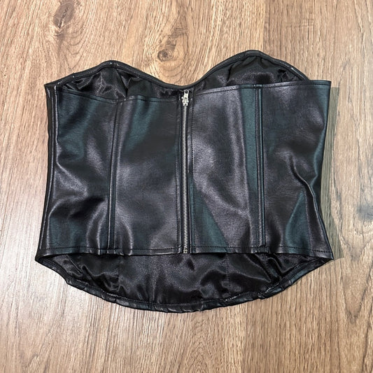 🐈‍⬛NWT Fashion Nova Black faux leather corset top size medium