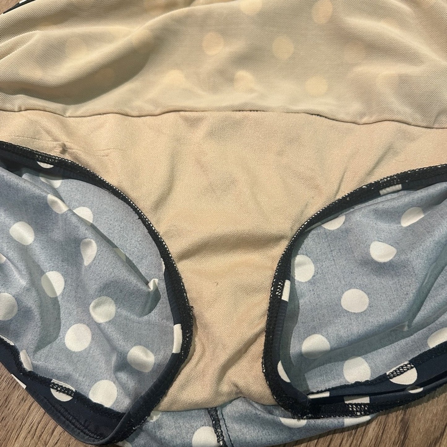 ModCloth retro high waisted swimsuit bottoms navy and white polka dot size 16