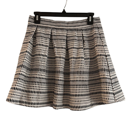 Freestyle Revolution black and white aline skirt size small