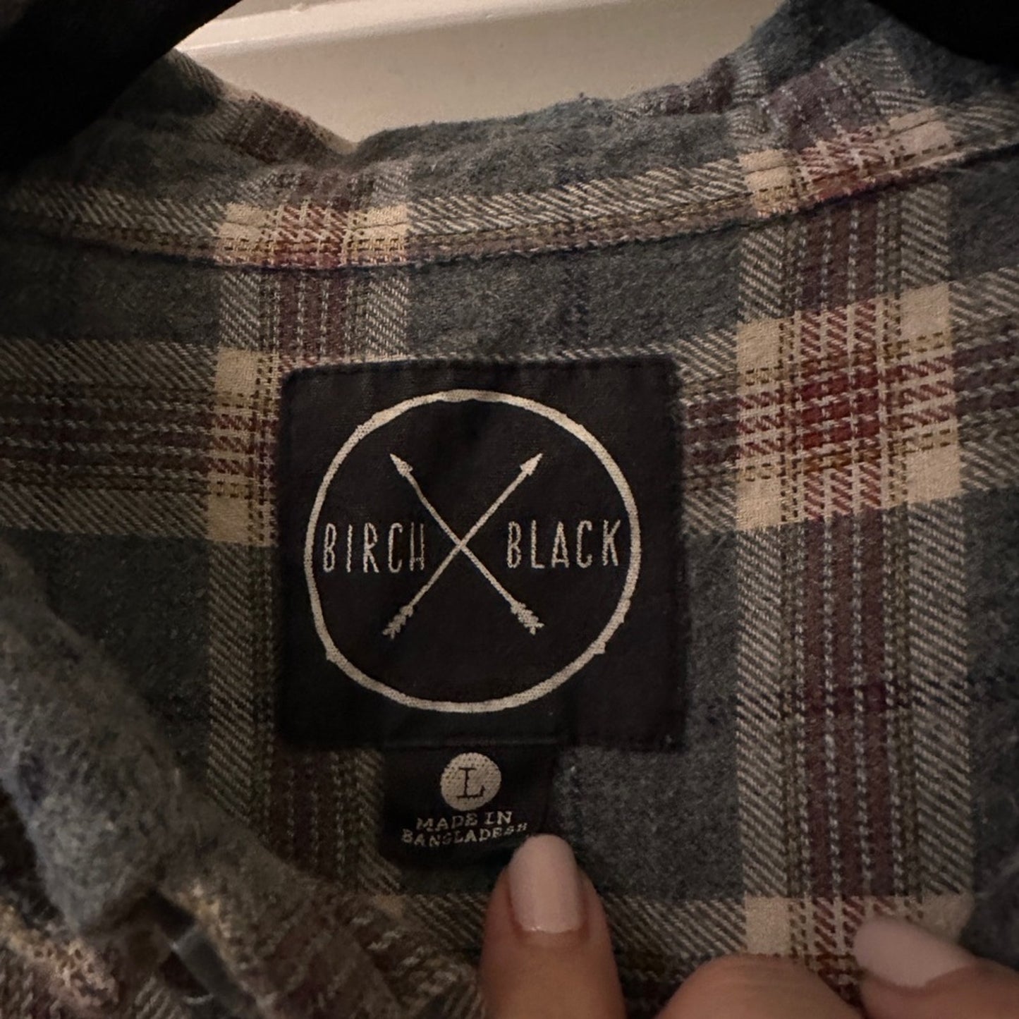 Birch black blue read and cream plaid navy button down flannel size large