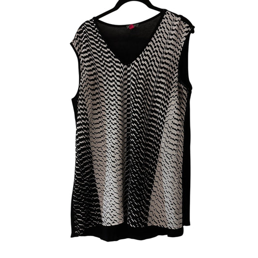 🍷Vince Camuto black and white sleeveless blouse size medium